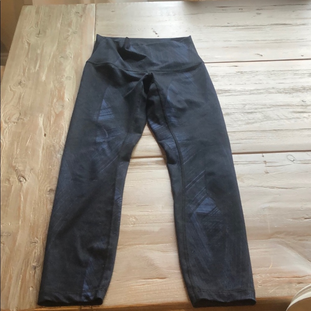 Lululemon high waisted crops